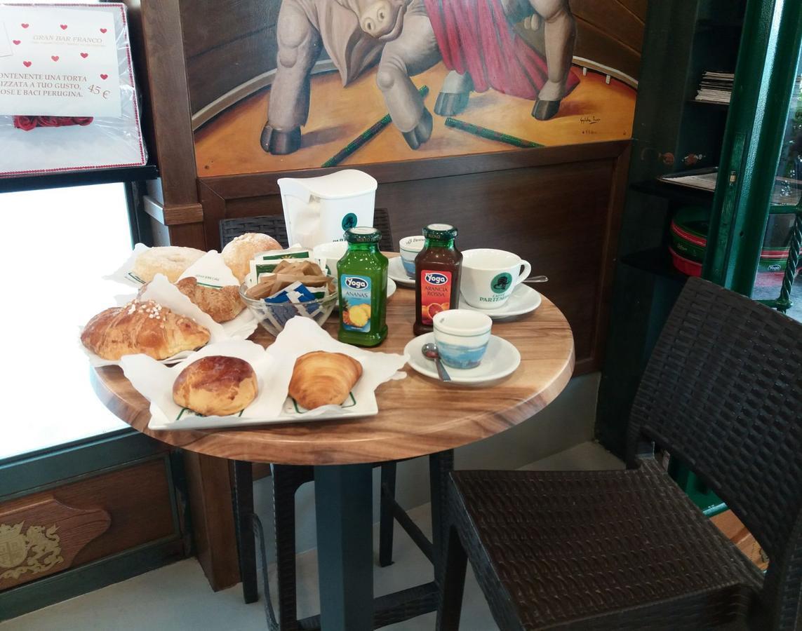 B&B Italia Napoli Экстерьер фото